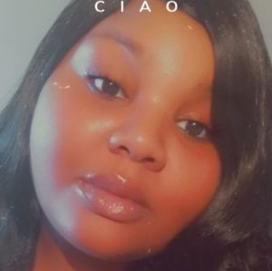 Meet your Posher, Briana